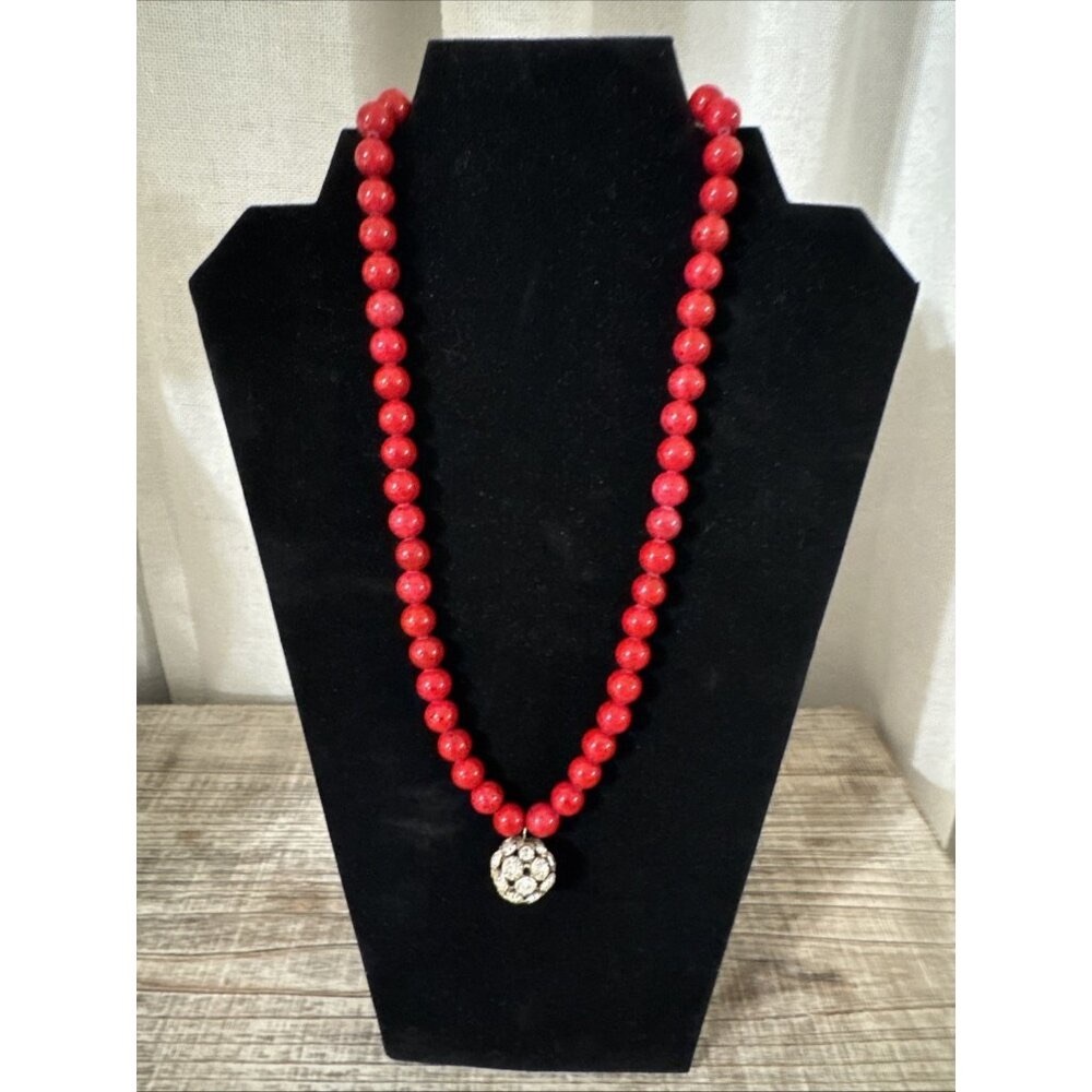 Red Genuine Stone Necklace with Rhinestone Pendant